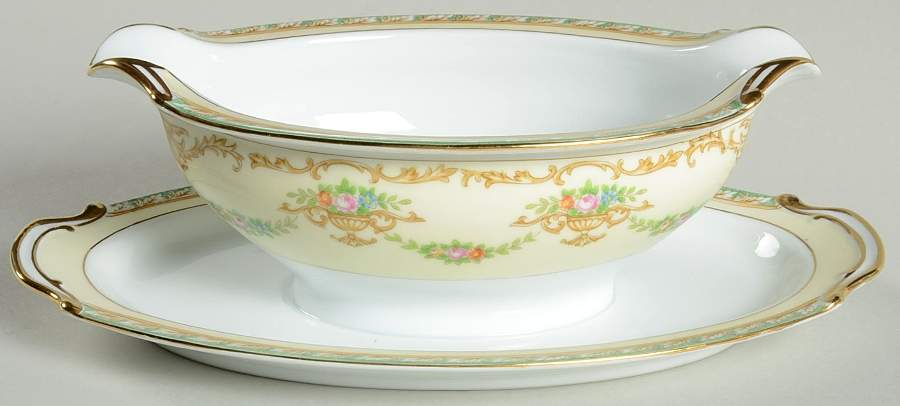 N426 Gravy Boat with Attached Underplate by Noritake-1