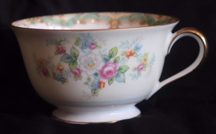 N427 Footed Cup by Noritake-1