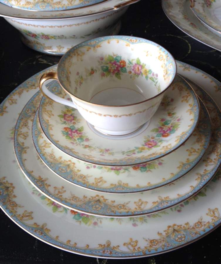 N43 Footed Cup & Saucer Set by Noritake-1