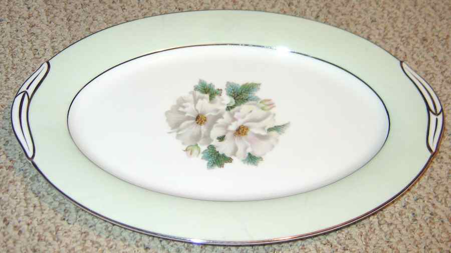 N439 12" Oval Serving Platter by Noritake-1