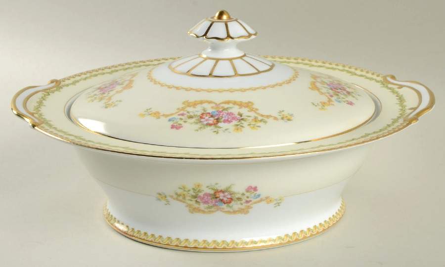 N440 Round Covered Vegetable by Noritake-1