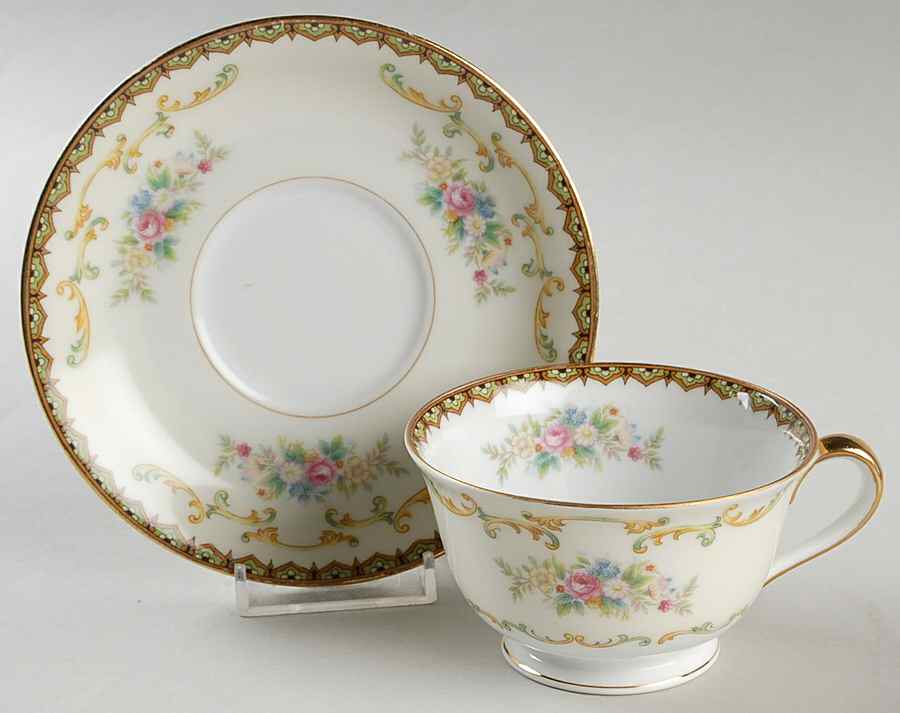 N460 Footed Cup & Saucer Set by Noritake-1