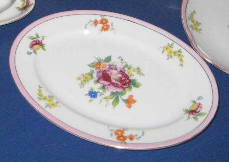 N481 16" Oval Serving Platter by Noritake-1