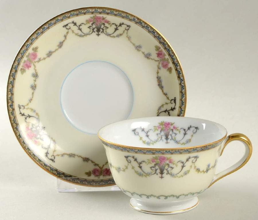 N483 Footed Cup & Saucer Set by Noritake-1