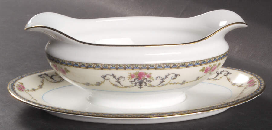 N483 Gravy Boat with Attached Underplate by Noritake-1