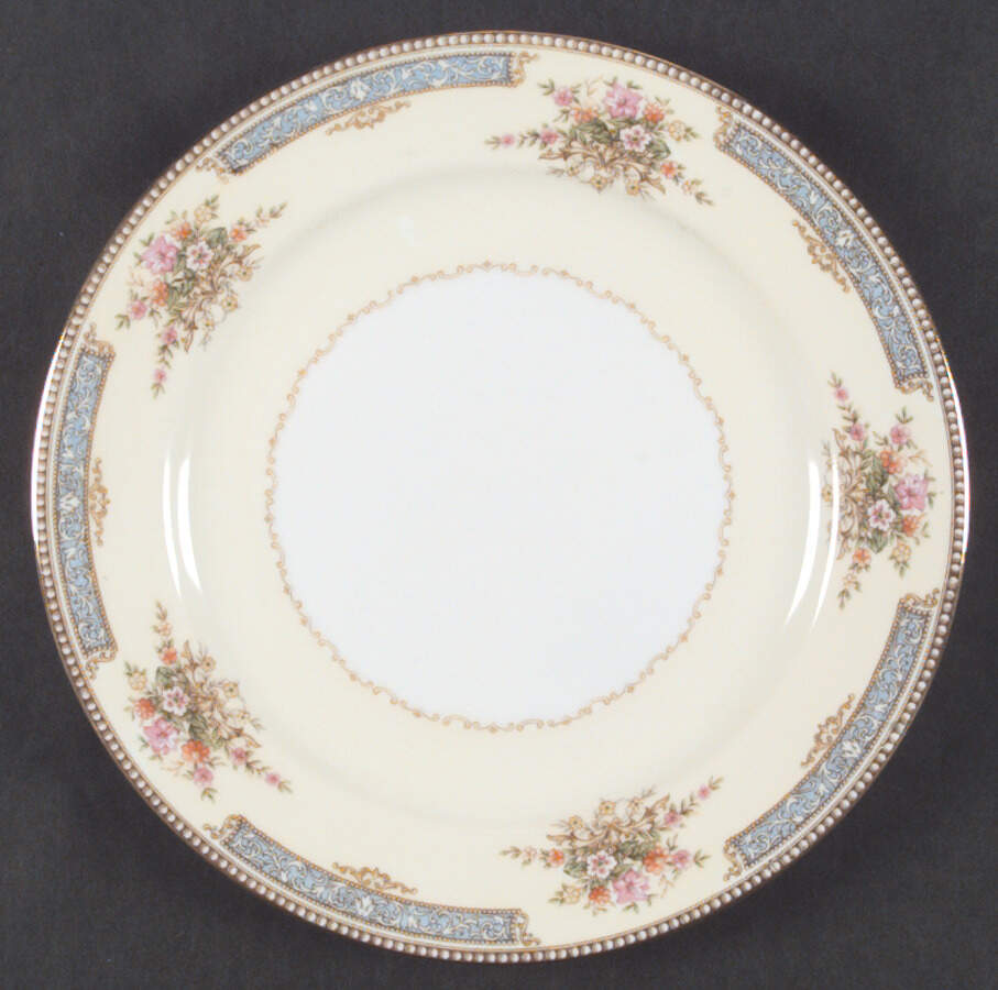 N484 Dinner Plate by Noritake-1