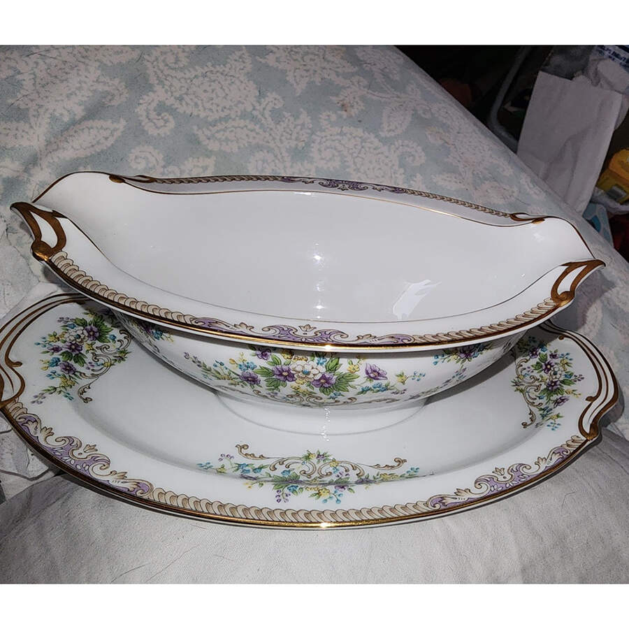 N492 Gravy Boat with Attached Underplate by Noritake-1