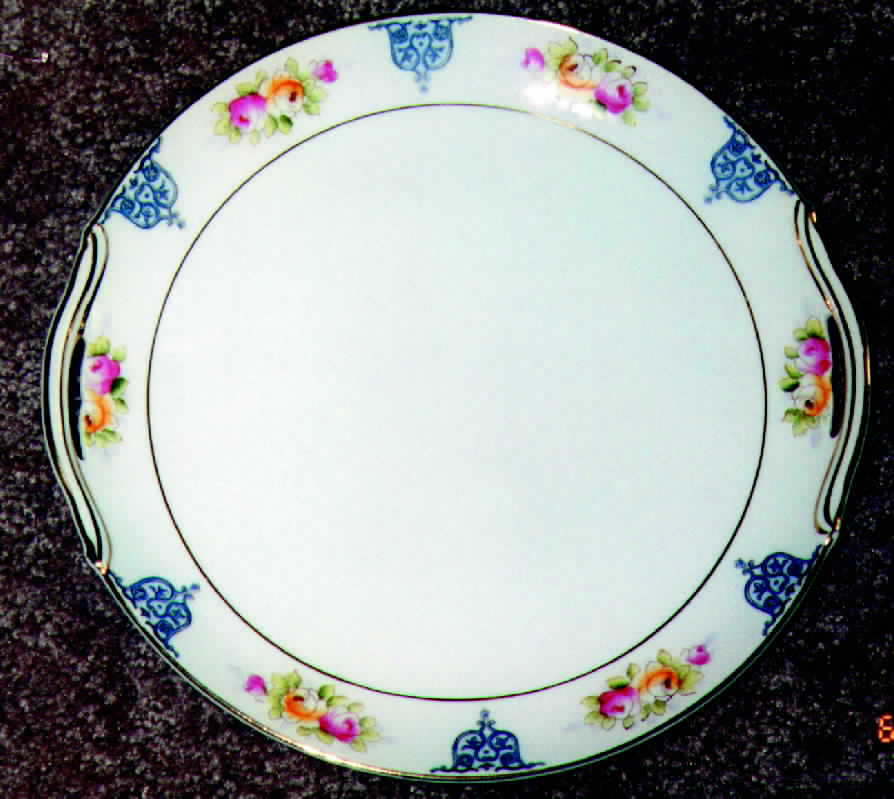 N495 Handled Cake Plate by Noritake-1