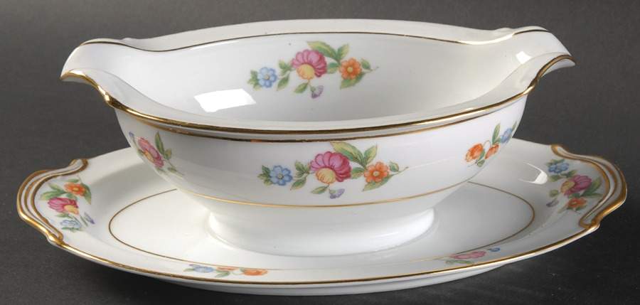 N5 Gravy Boat with Attached Underplate by Noritake-1