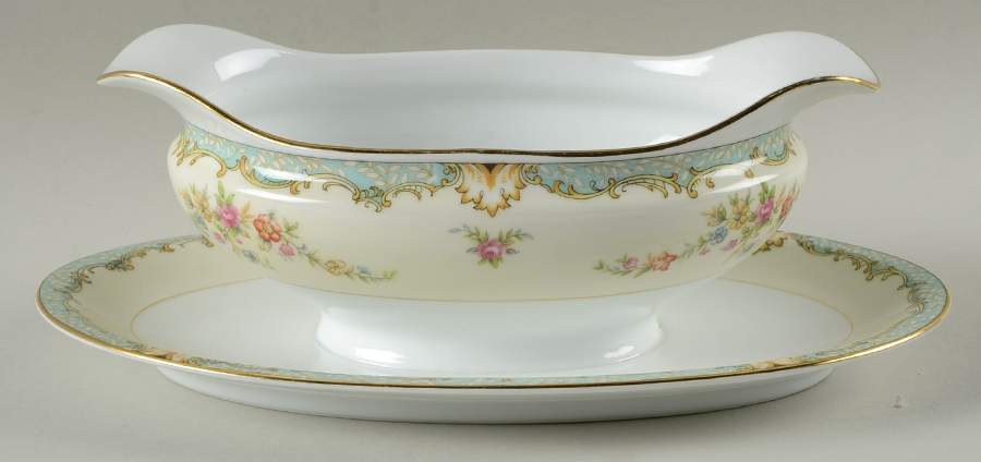 N52 Gravy Boat with Attached Underplate by Noritake-1