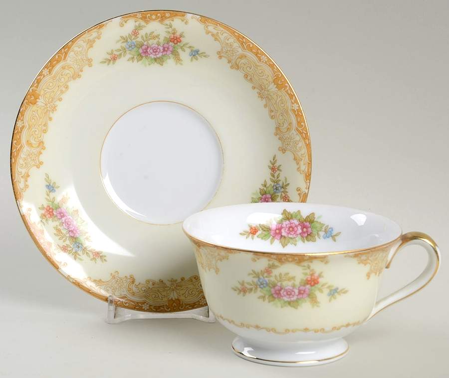 N54 Footed Cup & Saucer Set by Noritake-1