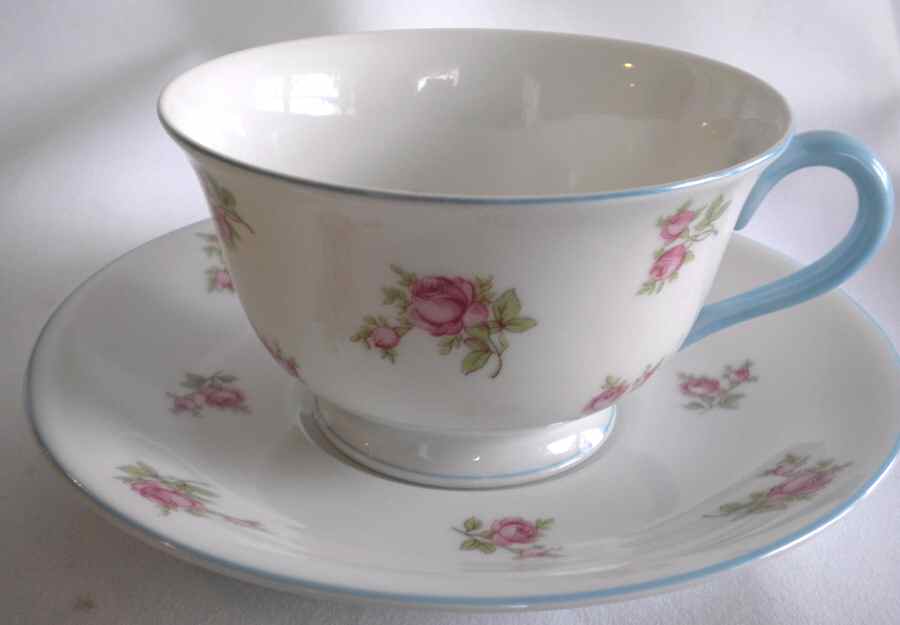 N550 Footed Cup & Saucer Set by Noritake-1