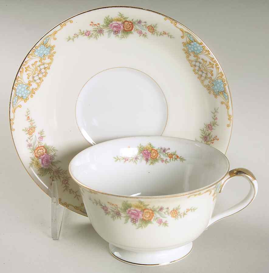 N561 Footed Cup & Saucer Set by Noritake-1