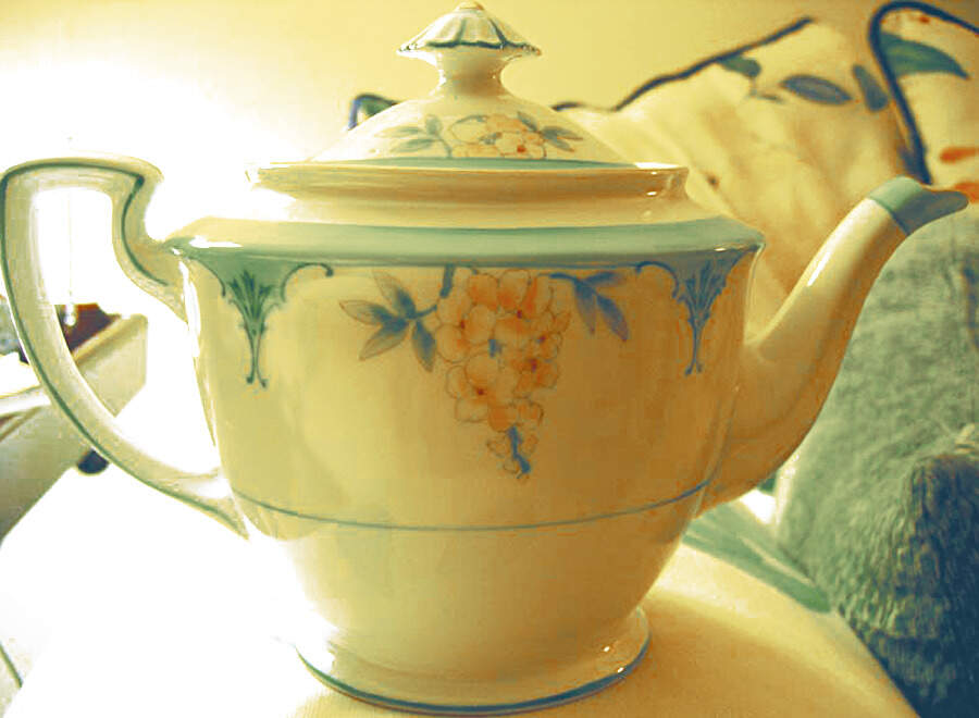 N576 Teapot & Lid by Noritake-1