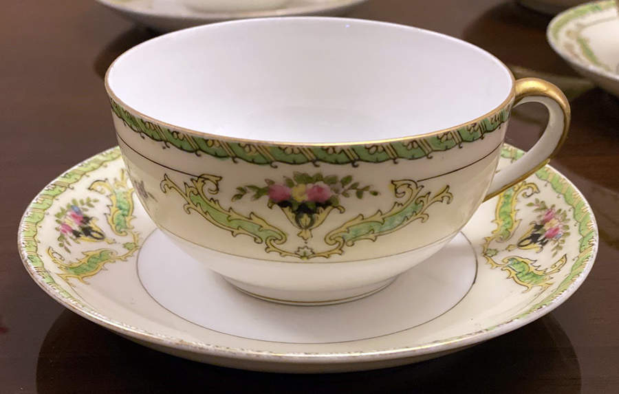 N578 Footed Cup & Saucer Set by Noritake-1
