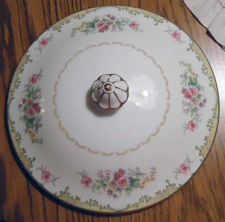 N595 Lid for Round Vegetable by Noritake-1