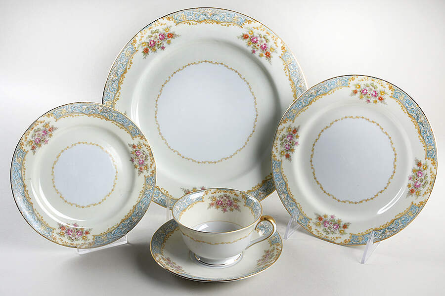 N60 5 Piece Place Setting by Noritake-1