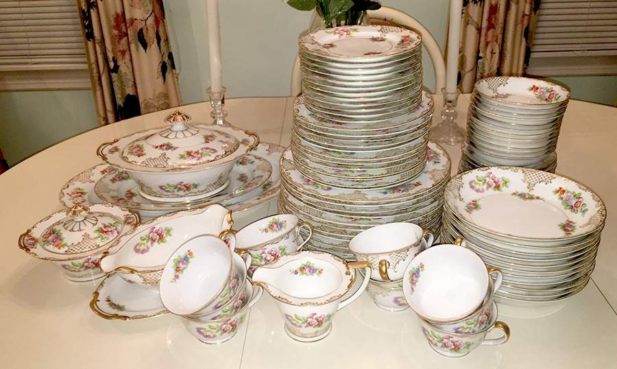 N621 Round Covered Vegetable by Noritake-1