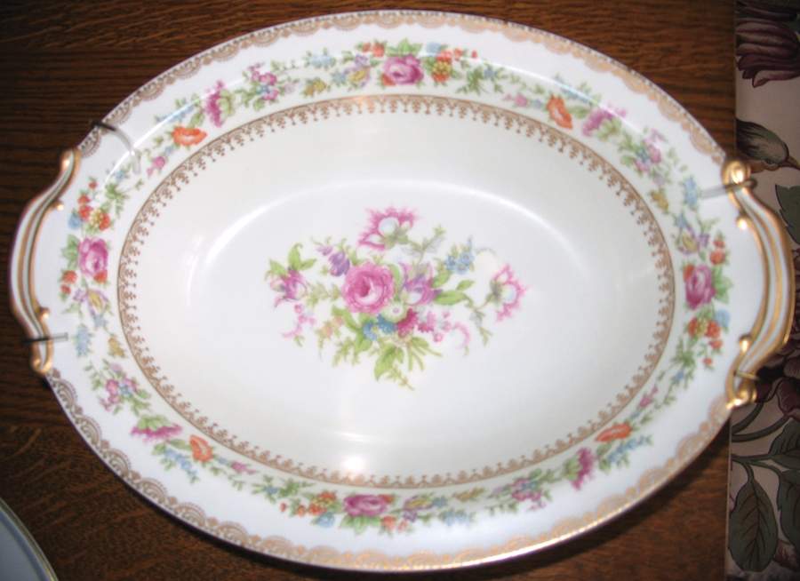 N625 9" Oval Vegetable Bowl by Noritake-1