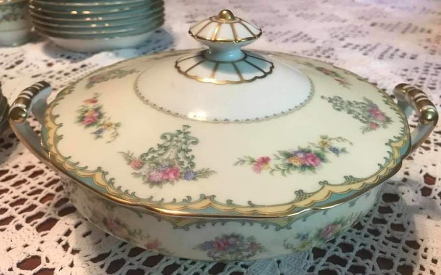 N629 Round Covered Vegetable by Noritake-1