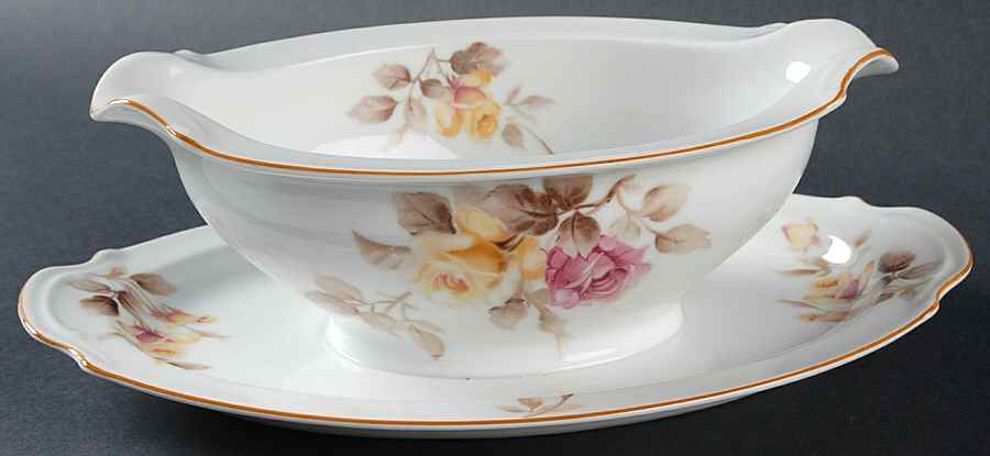 N649 Gravy Boat with Attached Underplate by Noritake-1