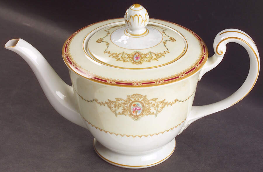 N662 Teapot & Lid by Noritake-1