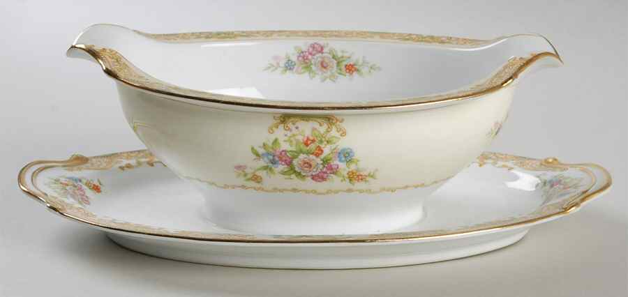 N67 Gravy Boat with Attached Underplate by Noritake-1