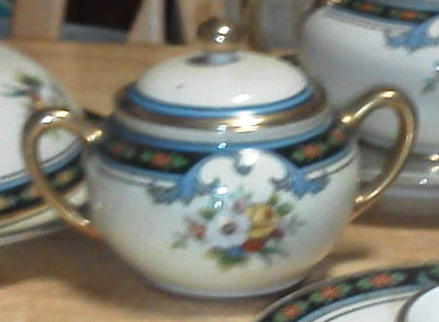 N678 Sugar Bowl & Lid by Noritake-1