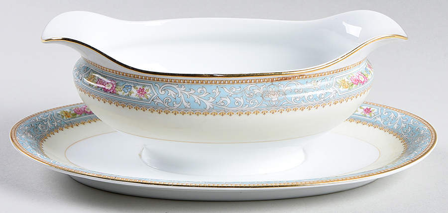 N681 Gravy Boat with Attached Underplate by Noritake-1