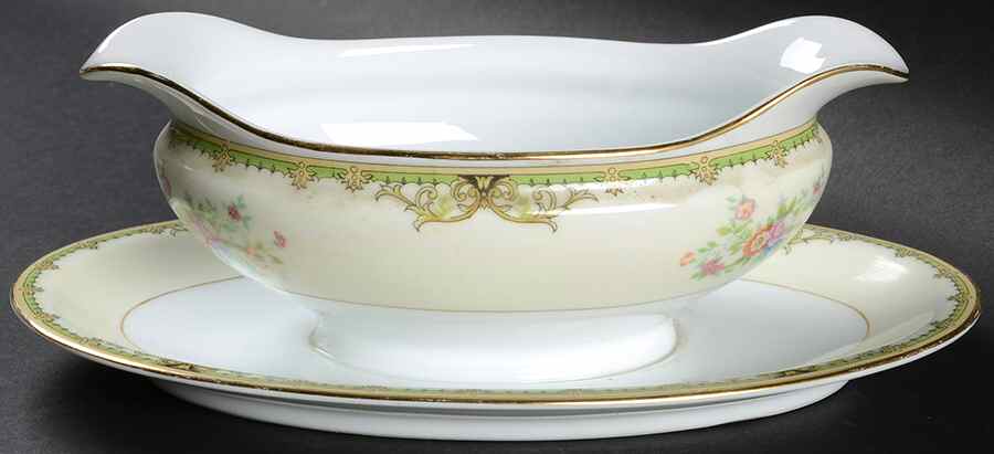 N686 Gravy Boat with Attached Underplate by Noritake-1
