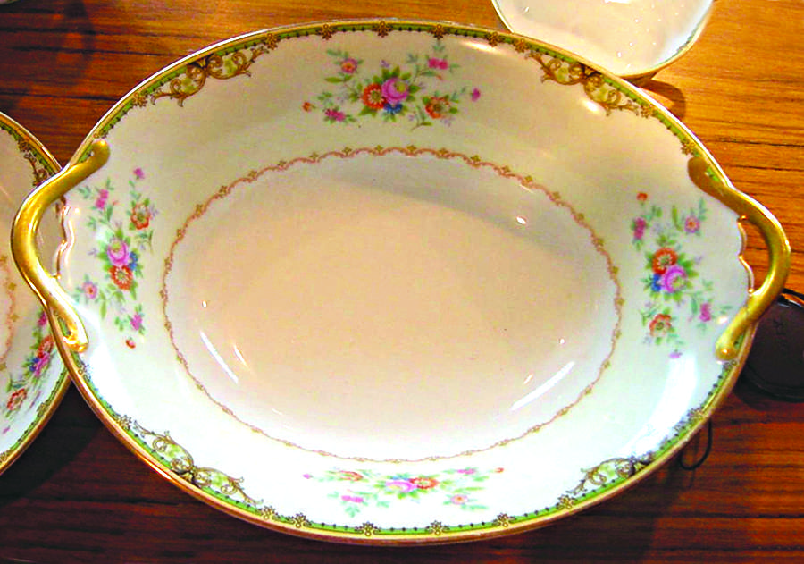 N686 9" Oval Vegetable Bowl by Noritake-1