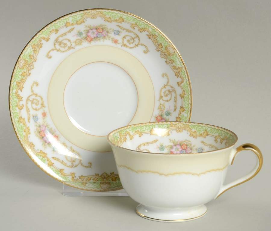 N70 Footed Cup & Saucer Set by Noritake-1