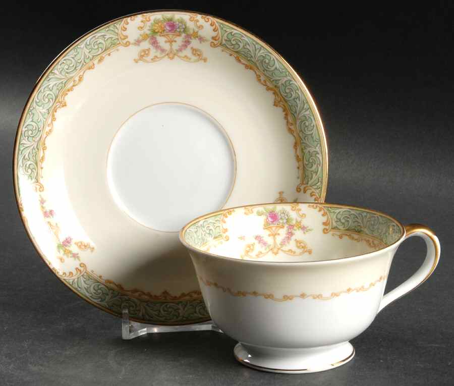 N71 Footed Cup & Saucer Set by Noritake-1