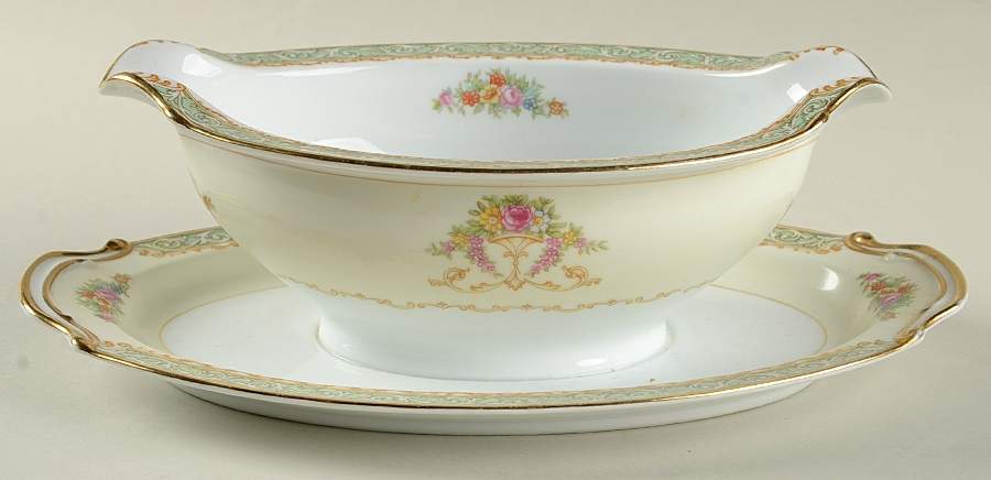 N71 Gravy Boat with Attached Underplate by Noritake-1