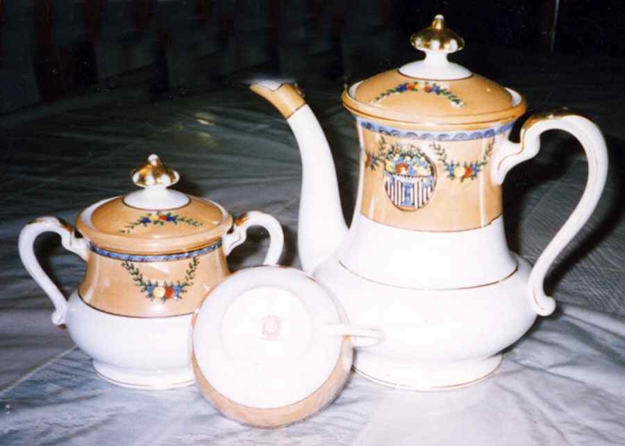 N719 Sugar Bowl & Lid by Noritake-1