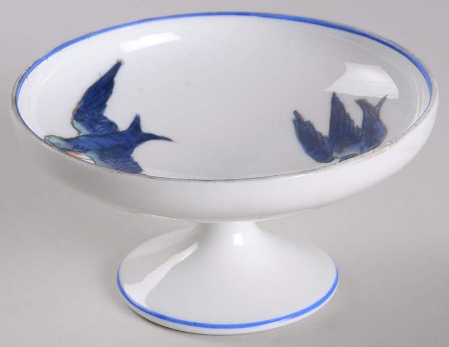 N734 Hatpin Receiver by Noritake-1
