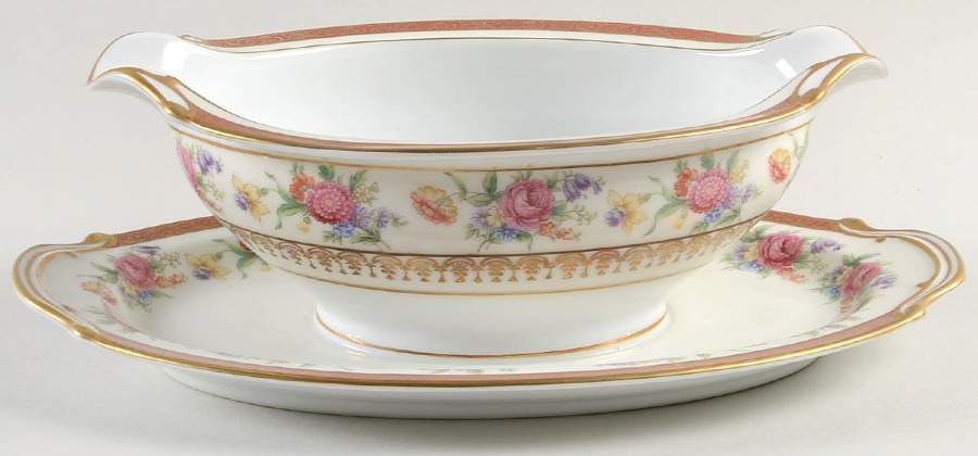 N735 Gravy Boat with Attached Underplate by Noritake-1