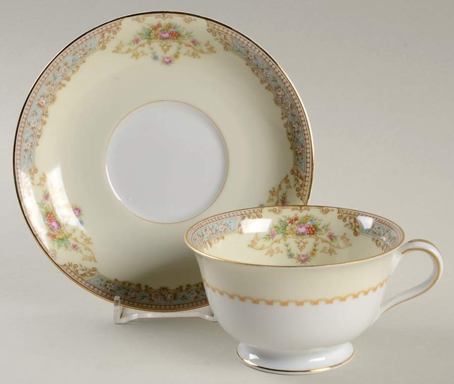 N74 Footed Cup & Saucer Set by Noritake-1