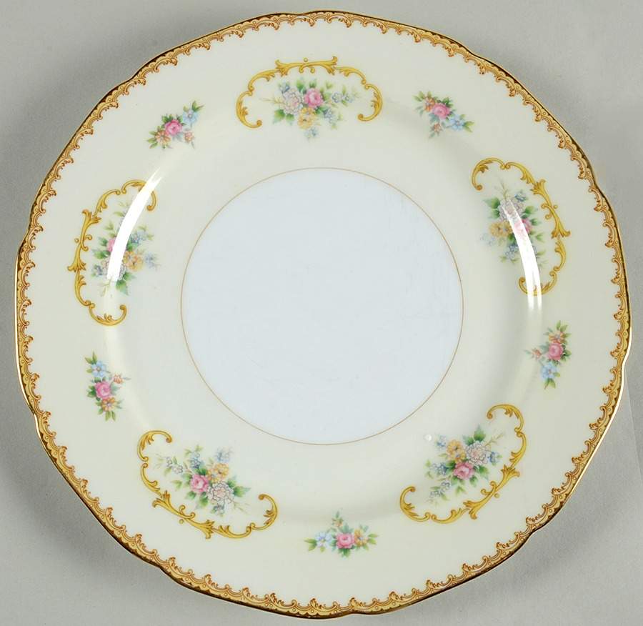 N752 Dinner Plate by Noritake-1