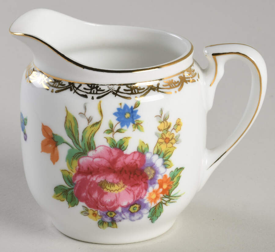 N764 Creamer by Noritake-1