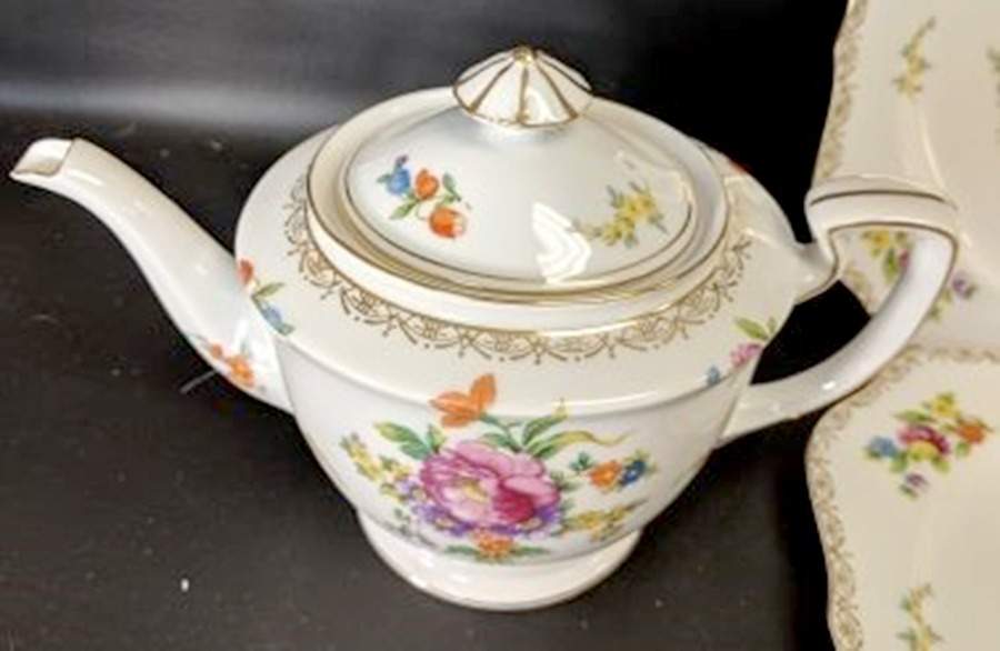 N764 Teapot & Lid by Noritake-1