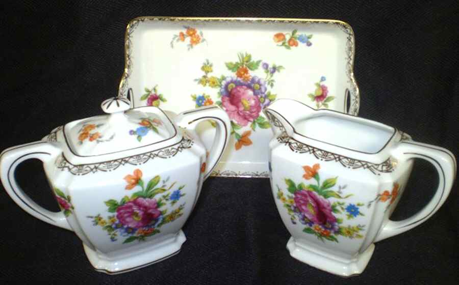 N764 Creamer & Sugar with Lid & Tray Set by Noritake-1
