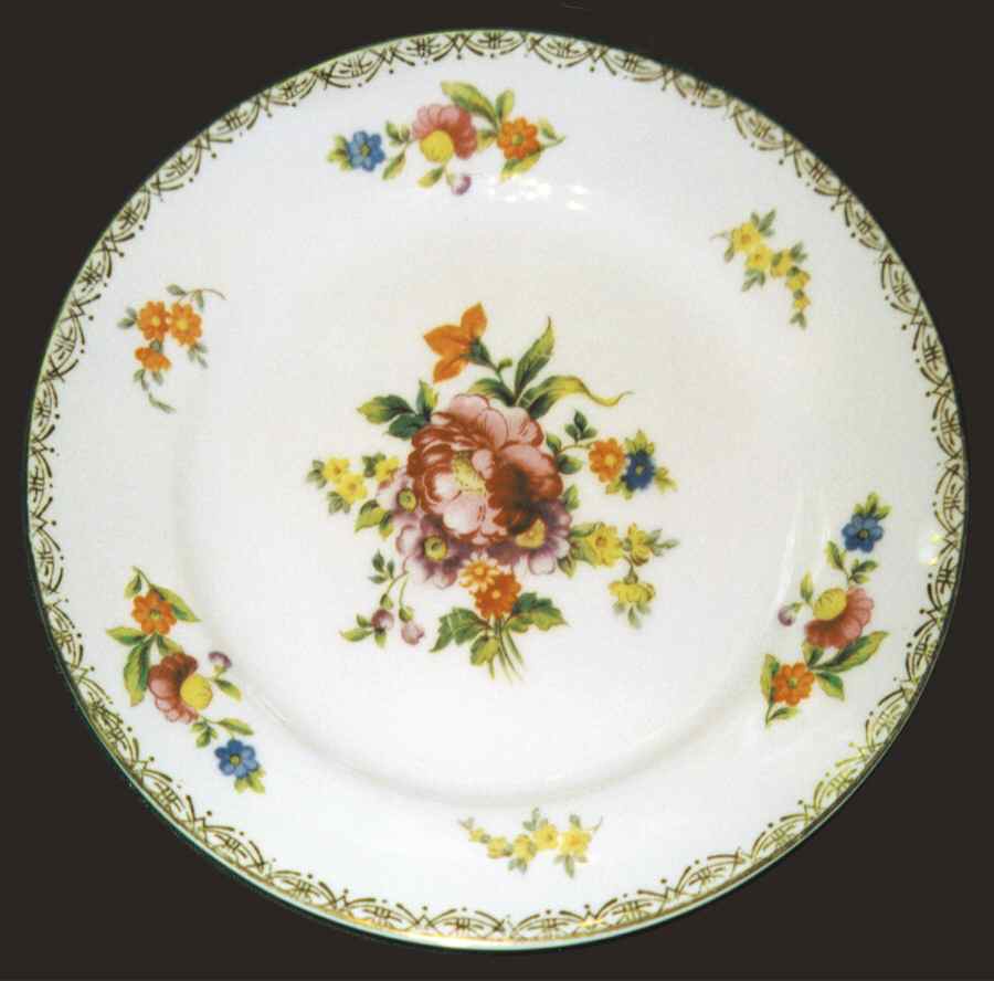 N764 Dinner Plate by Noritake-1