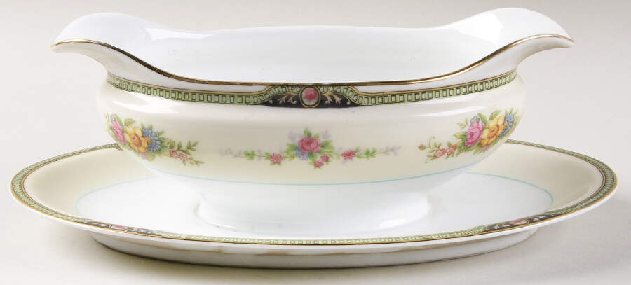N770 Gravy Boat with Attached Underplate by Noritake-1