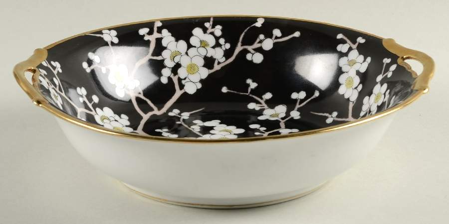 N772 Black Large Berry Bowl by Noritake-1