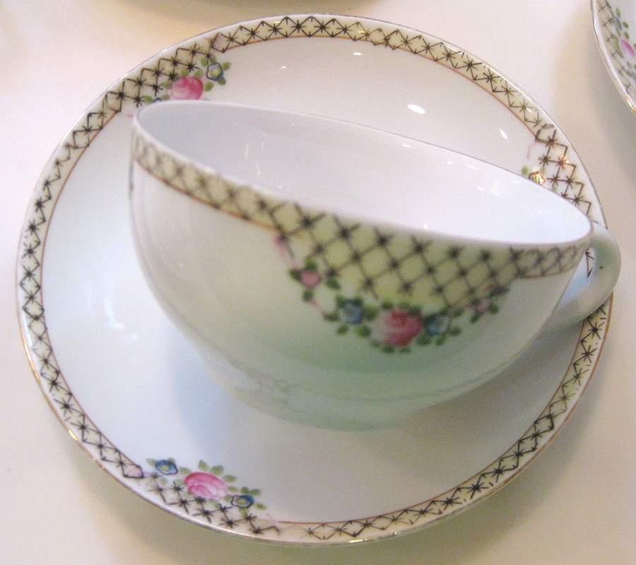 N816 Flat Cup & Saucer Set by Noritake-1