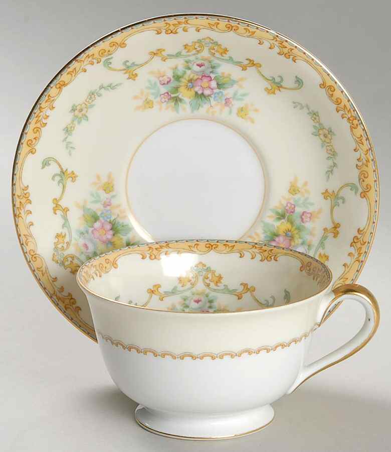 N82 Footed Cup & Saucer Set by Noritake-1