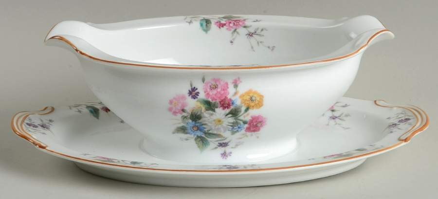 N824 Gravy Boat with Attached Underplate by Noritake-1