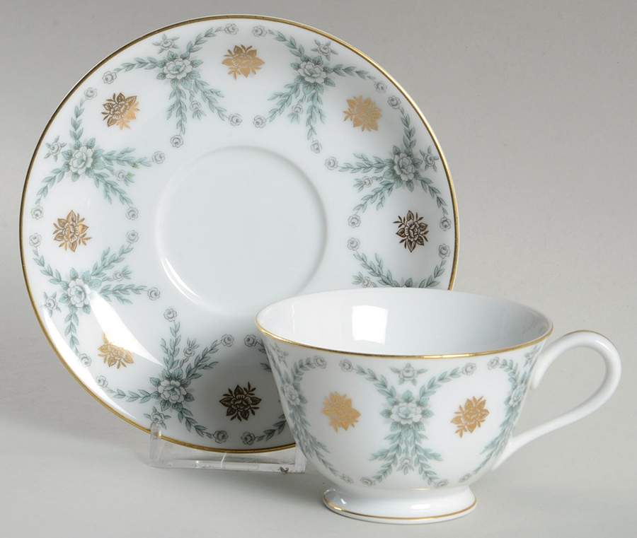 N829 Footed Cup & Saucer Set by Noritake-1