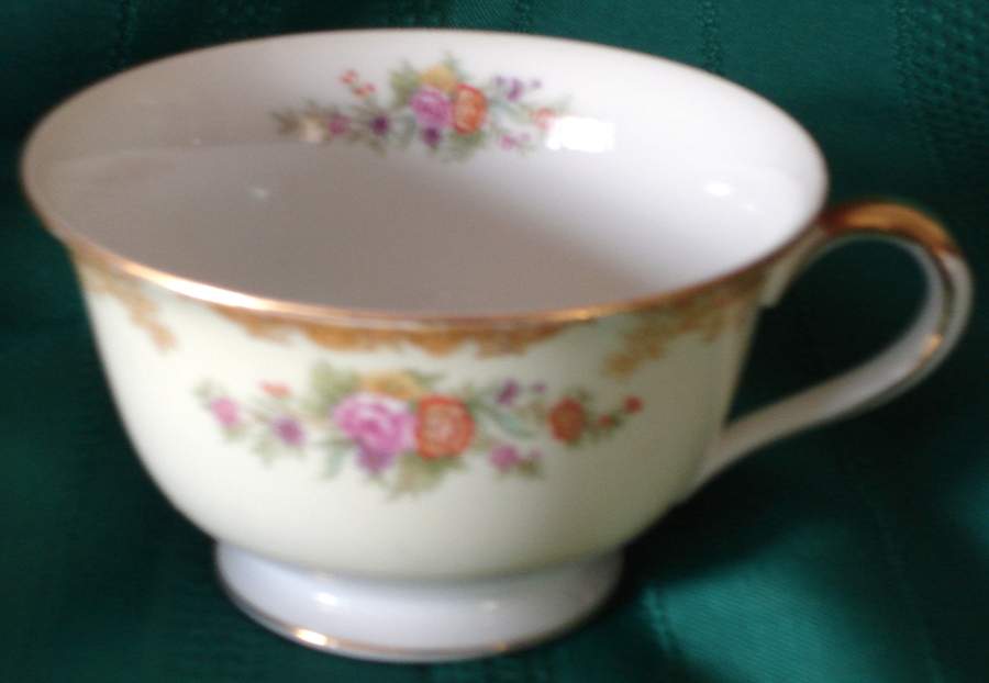 N83 Footed Cup by Noritake-1